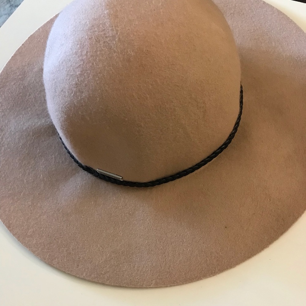 Gigi Pip Hat